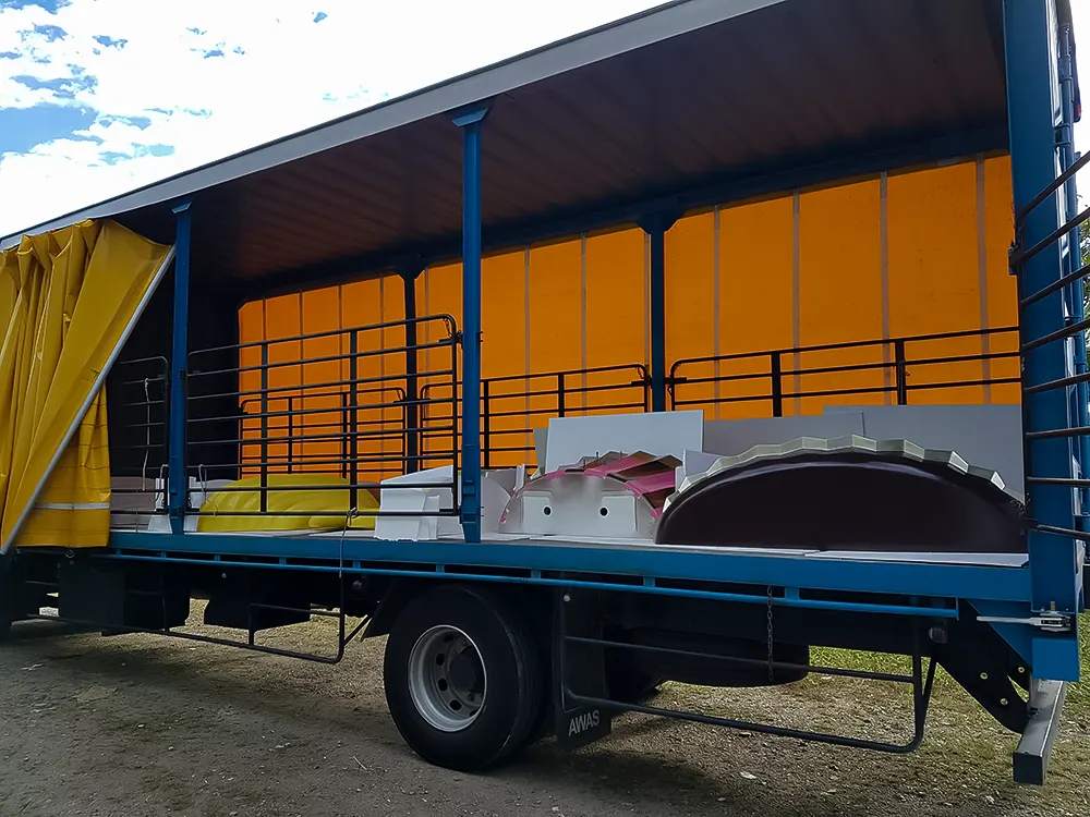 <span  class="uc_style_uc_tiles_grid_image_elementor_uc_items_attribute_title" style="color:#ffffff;">rws-twelve-cupcakes-028</span>