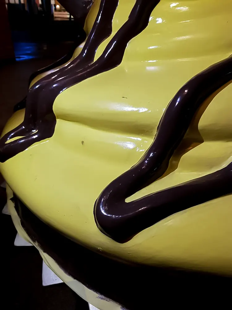 <span  class="uc_style_uc_tiles_grid_image_elementor_uc_items_attribute_title" style="color:#ffffff;">rws-twelve-cupcakes-03</span>