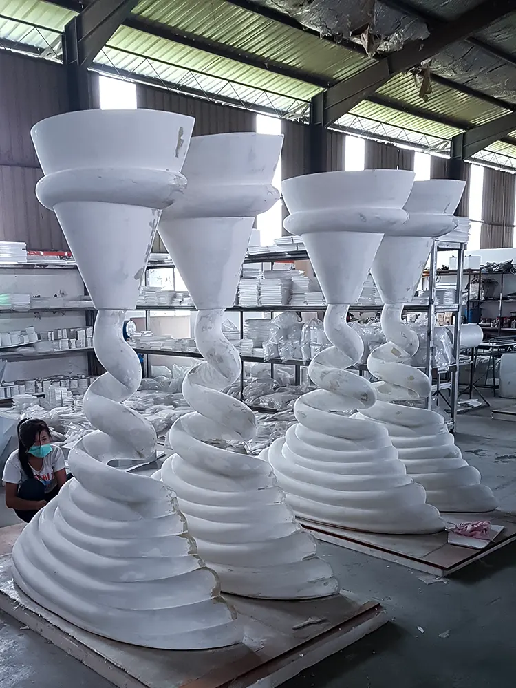 <span  class="uc_style_uc_tiles_grid_image_elementor_uc_items_attribute_title" style="color:#ffffff;">rws-twelve-cupcakes-048</span>