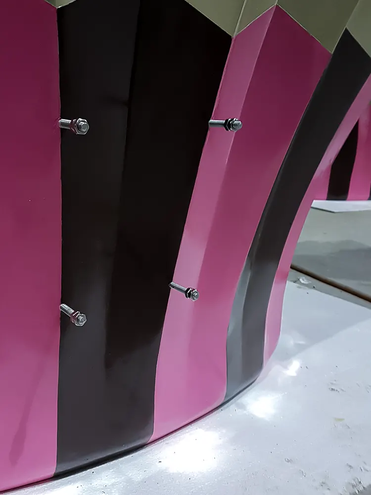 <span  class="uc_style_uc_tiles_grid_image_elementor_uc_items_attribute_title" style="color:#ffffff;">rws-twelve-cupcakes-050</span>