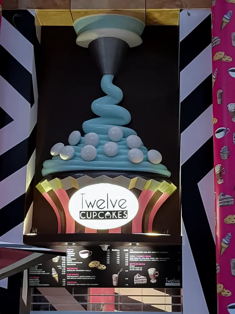 <span  class="uc_style_uc_tiles_grid_image_elementor_uc_items_attribute_title" style="color:#ffffff;">rws-twelve-cupcakes-060</span>