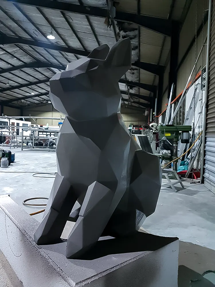 <span  class="uc_style_uc_tiles_grid_image_elementor_uc_items_attribute_title" style="color:#ffffff;">sim-art-creative-011</span>