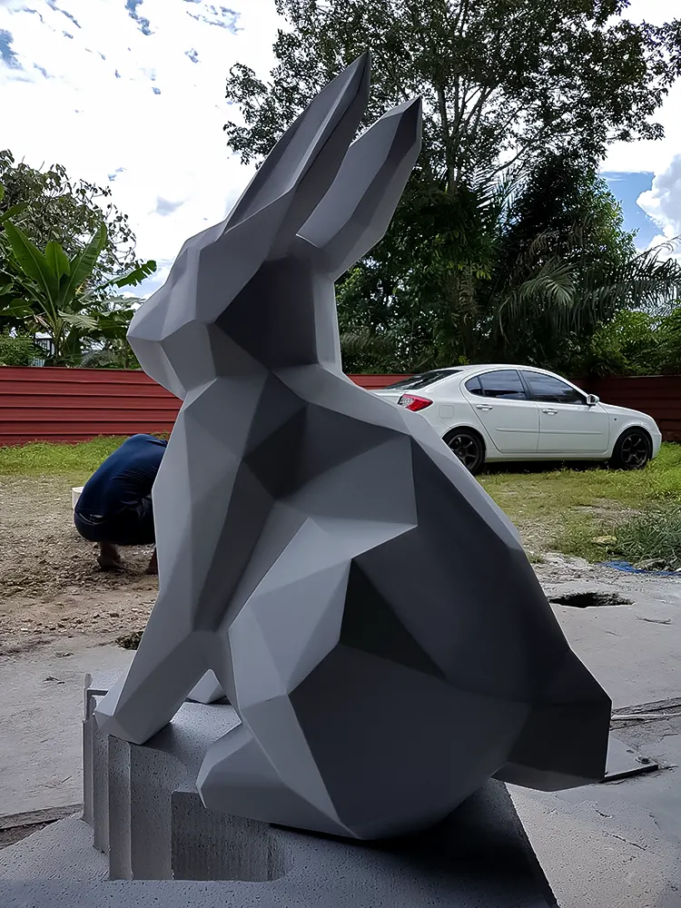 <span  class="uc_style_uc_tiles_grid_image_elementor_uc_items_attribute_title" style="color:#ffffff;">sim-art-creative-013</span>