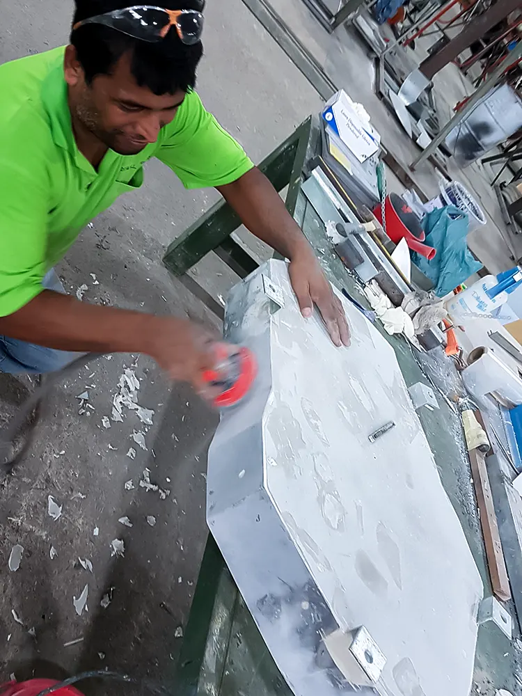 <span  class="uc_style_uc_tiles_grid_image_elementor_uc_items_attribute_title" style="color:#ffffff;">sim-art-creative-035</span>