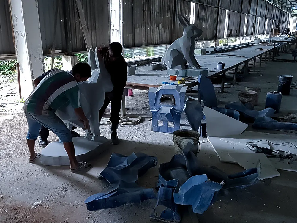 <span  class="uc_style_uc_tiles_grid_image_elementor_uc_items_attribute_title" style="color:#ffffff;">sim-art-creative-036</span>