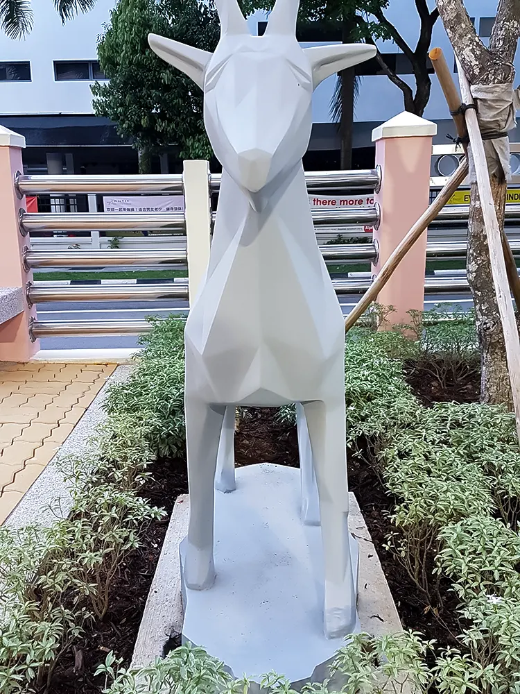 <span  class="uc_style_uc_tiles_grid_image_elementor_uc_items_attribute_title" style="color:#ffffff;">sim-art-creative-046</span>