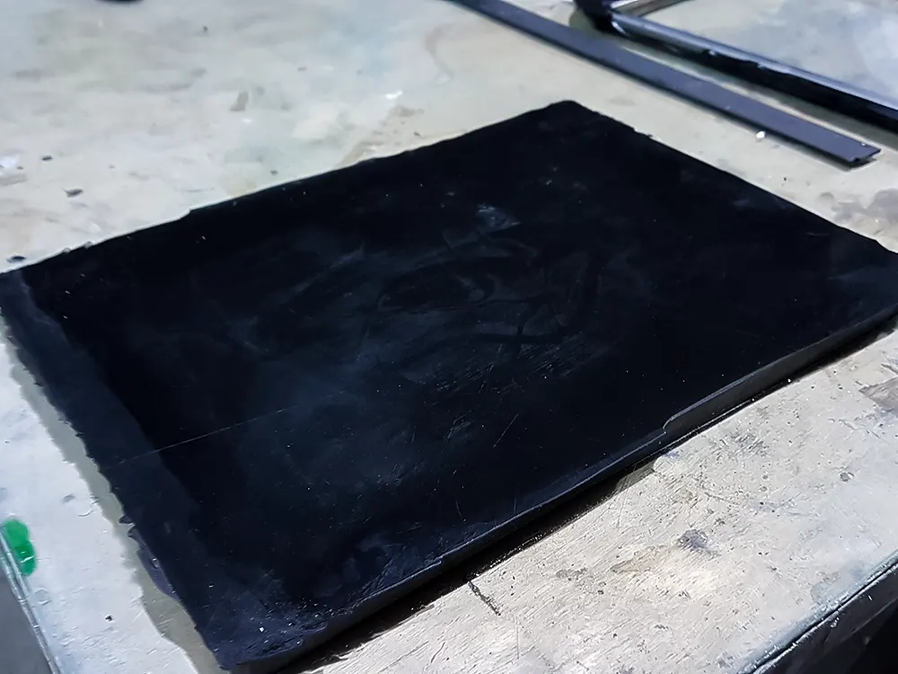 <span  class="uc_style_uc_tiles_grid_image_elementor_uc_items_attribute_title" style="color:#ffffff;">sim-art-creative-062</span>