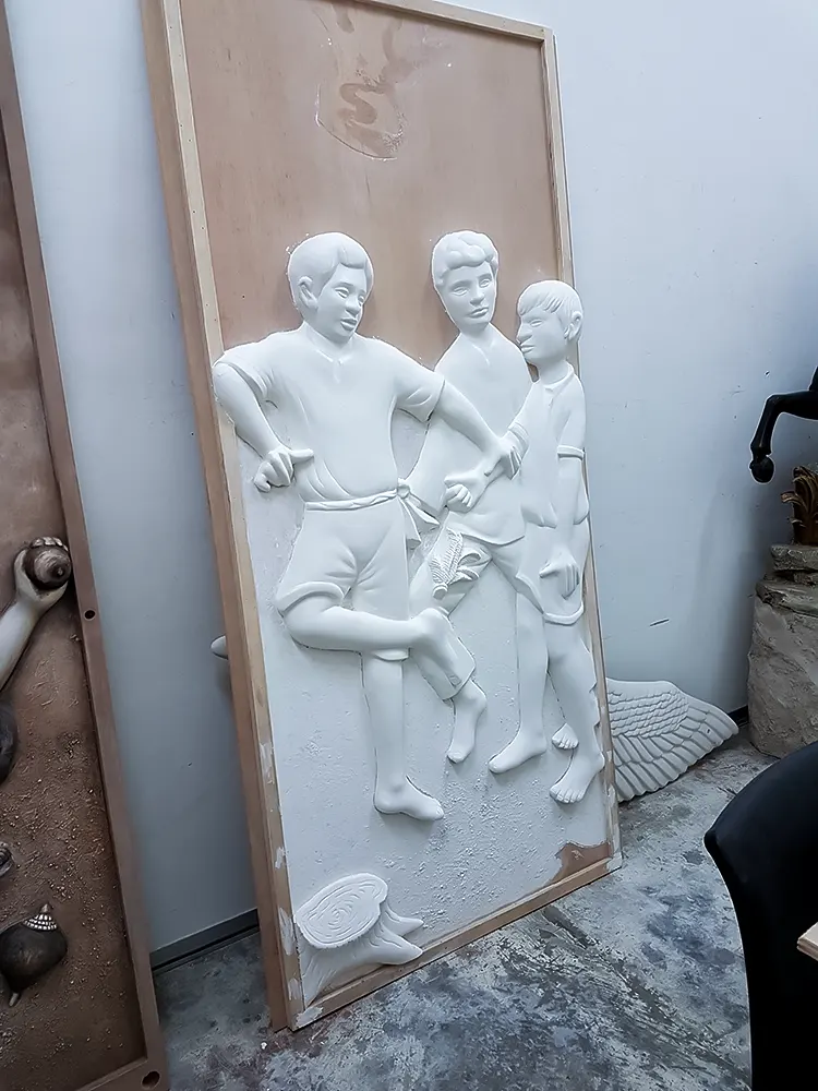 <span  class="uc_style_uc_tiles_grid_image_elementor_uc_items_attribute_title" style="color:#ffffff;">sim-art-creative-072</span>