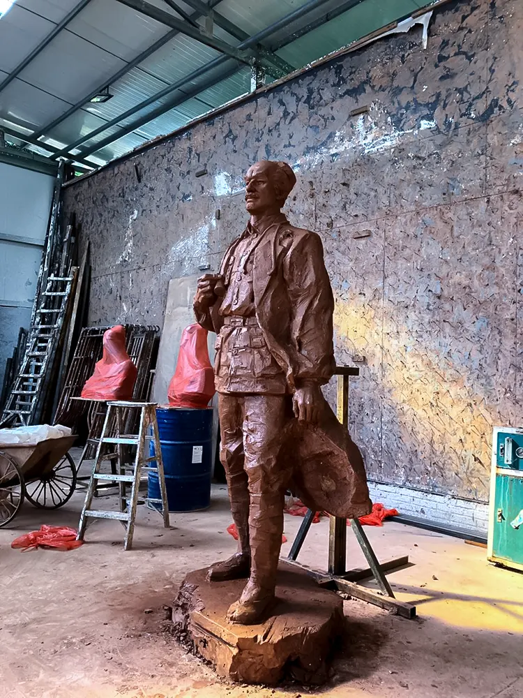 <span  class="uc_style_uc_tiles_grid_image_elementor_uc_items_attribute_title" style="color:#ffffff;">statue (1)</span>