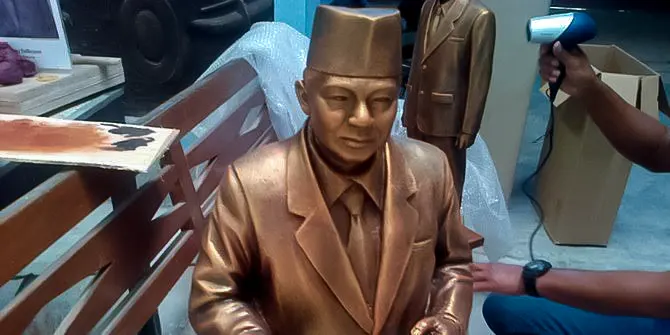 <span  class="uc_style_uc_tiles_grid_image_elementor_uc_items_attribute_title" style="color:#ffffff;">statue (2)</span>