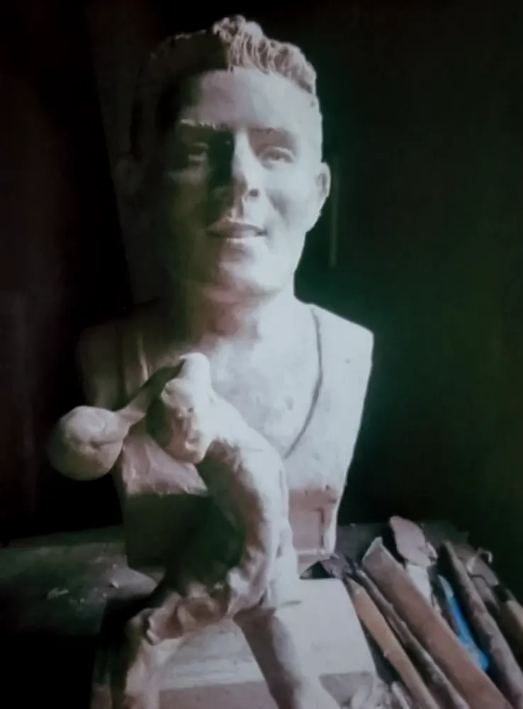 <span  class="uc_style_uc_tiles_grid_image_elementor_uc_items_attribute_title" style="color:#ffffff;">statue (3)</span>