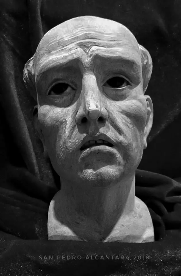 <span  class="uc_style_uc_tiles_grid_image_elementor_uc_items_attribute_title" style="color:#ffffff;">statue (4)</span>