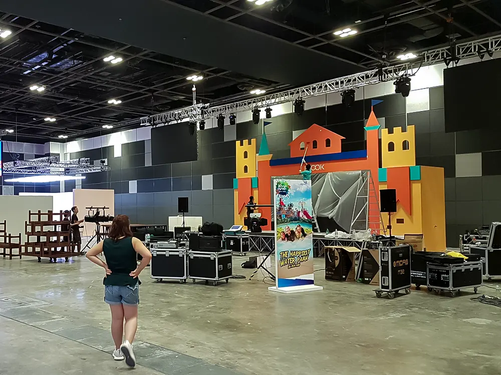 <span  class="uc_style_uc_tiles_grid_image_elementor_uc_items_attribute_title" style="color:#ffffff;">suntec-convention-006</span>