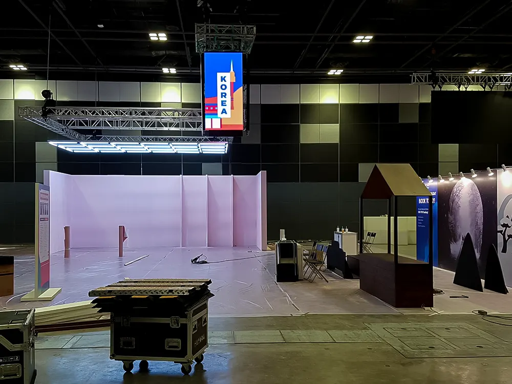 <span  class="uc_style_uc_tiles_grid_image_elementor_uc_items_attribute_title" style="color:#ffffff;">suntec-convention-015</span>