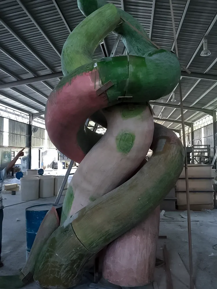 <span  class="uc_style_uc_tiles_grid_image_elementor_uc_items_attribute_title" style="color:#ffffff;">sutera-vine-009</span>