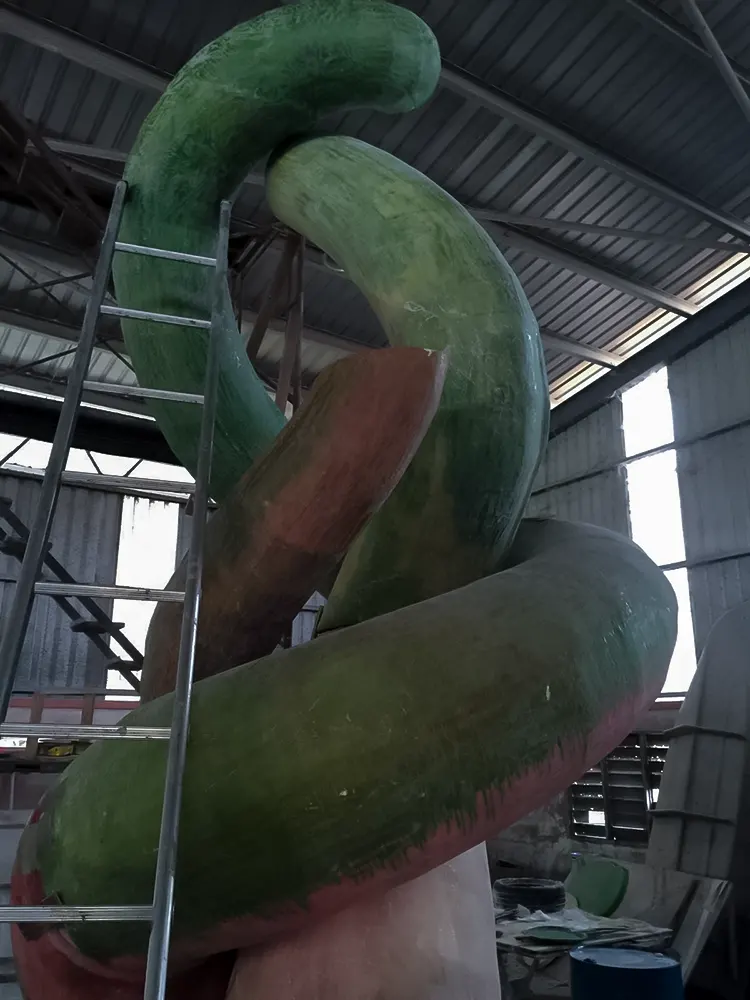 <span  class="uc_style_uc_tiles_grid_image_elementor_uc_items_attribute_title" style="color:#ffffff;">sutera-vine-010</span>