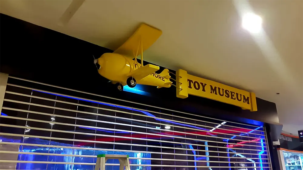 <span  class="uc_style_uc_tiles_grid_image_elementor_uc_items_attribute_title" style="color:#ffffff;">toy-museum-037</span>