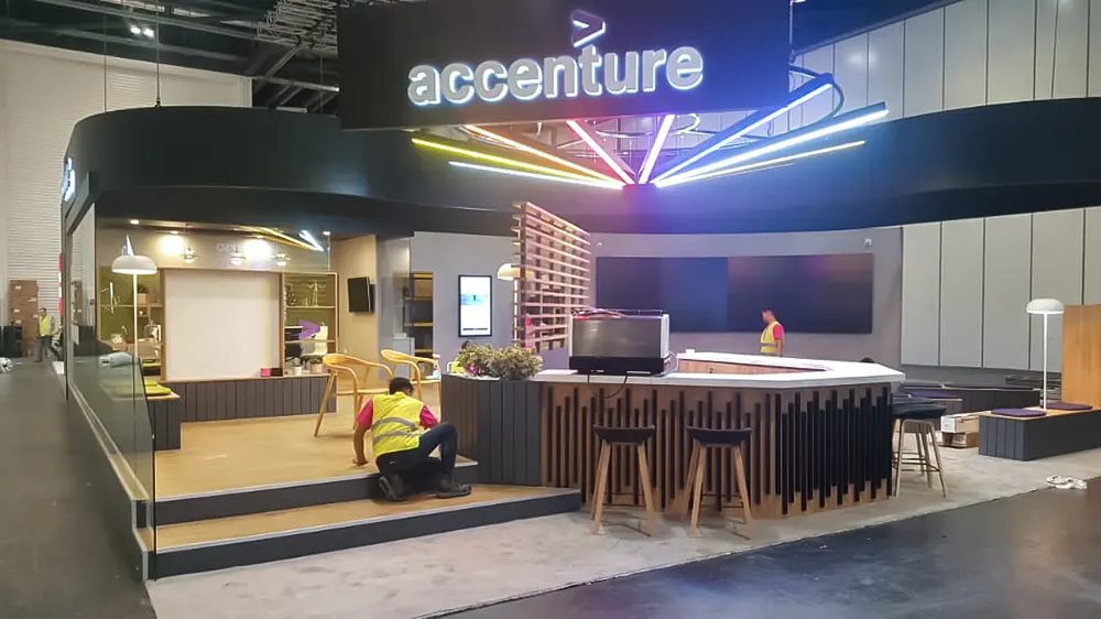 <span  class="uc_style_uc_tiles_grid_image_elementor_uc_items_attribute_title" style="color:#ffffff;">trade-show-display-004</span>