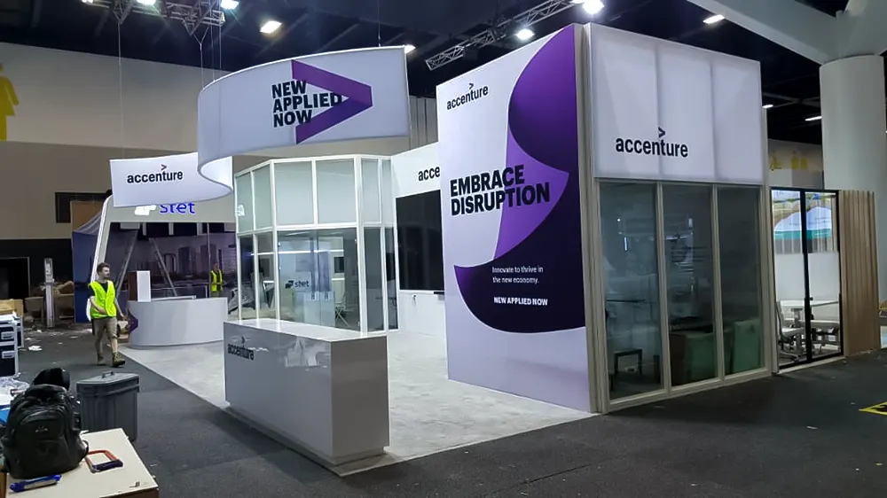 <span  class="uc_style_uc_tiles_grid_image_elementor_uc_items_attribute_title" style="color:#ffffff;">trade-show-display-012</span>