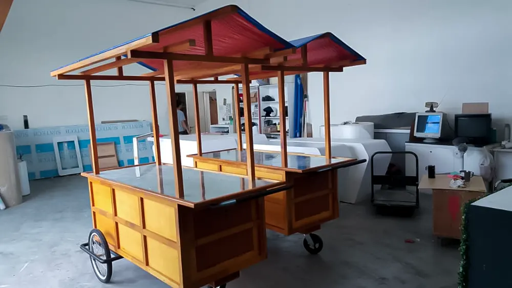 <span  class="uc_style_uc_tiles_grid_image_elementor_uc_items_attribute_title" style="color:#ffffff;">trade-show-display-016</span>