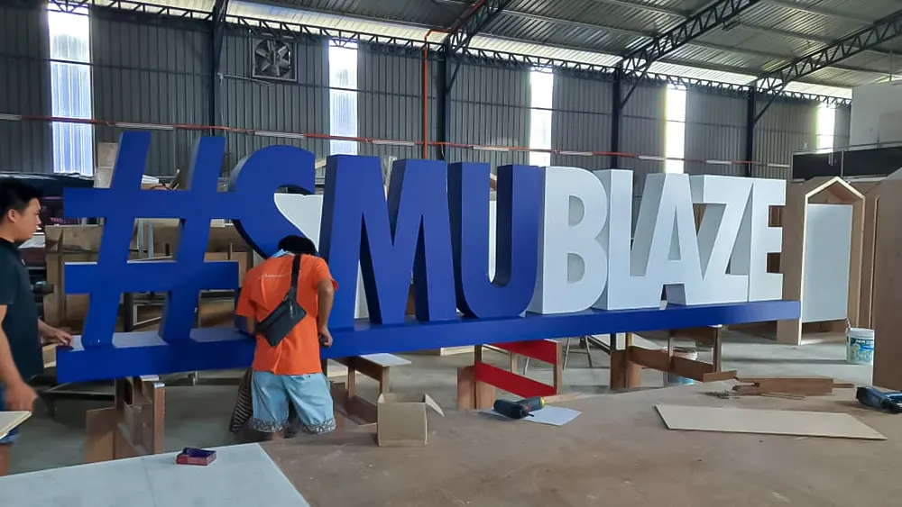 <span  class="uc_style_uc_tiles_grid_image_elementor_uc_items_attribute_title" style="color:#ffffff;">trade-show-display-026</span>