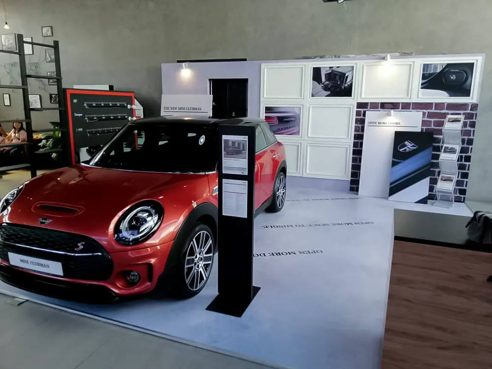 <span  class="uc_style_uc_tiles_grid_image_elementor_uc_items_attribute_title" style="color:#ffffff;">trade-show-display-027</span>