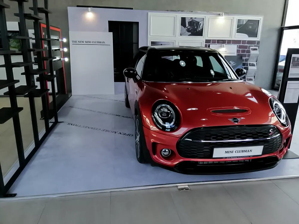 <span  class="uc_style_uc_tiles_grid_image_elementor_uc_items_attribute_title" style="color:#ffffff;">trade-show-display-028</span>