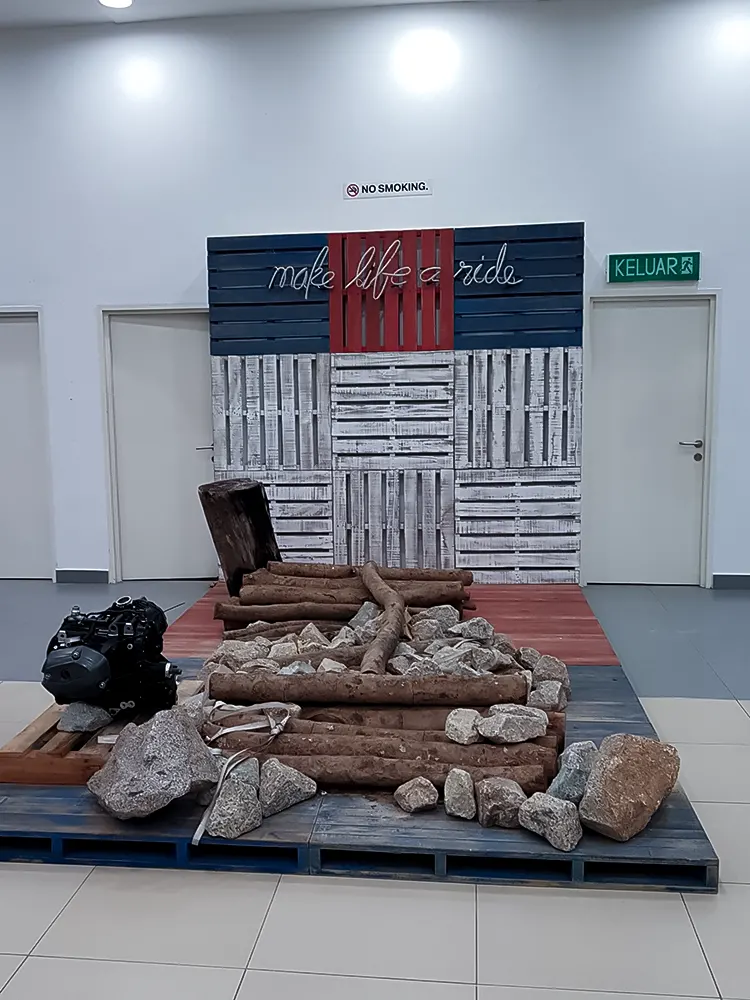 <span  class="uc_style_uc_tiles_grid_image_elementor_uc_items_attribute_title" style="color:#ffffff;">trade-show-display-037</span>