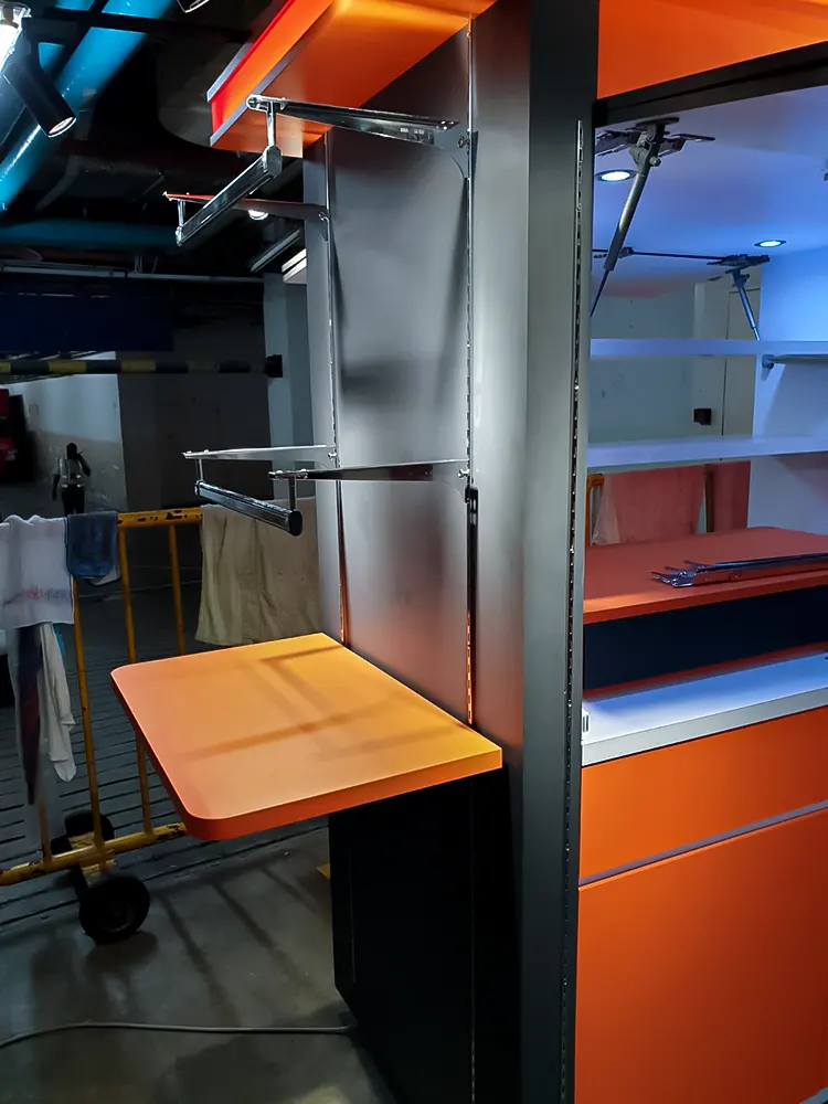 <span  class="uc_style_uc_tiles_grid_image_elementor_uc_items_attribute_title" style="color:#ffffff;">velocity-007</span>