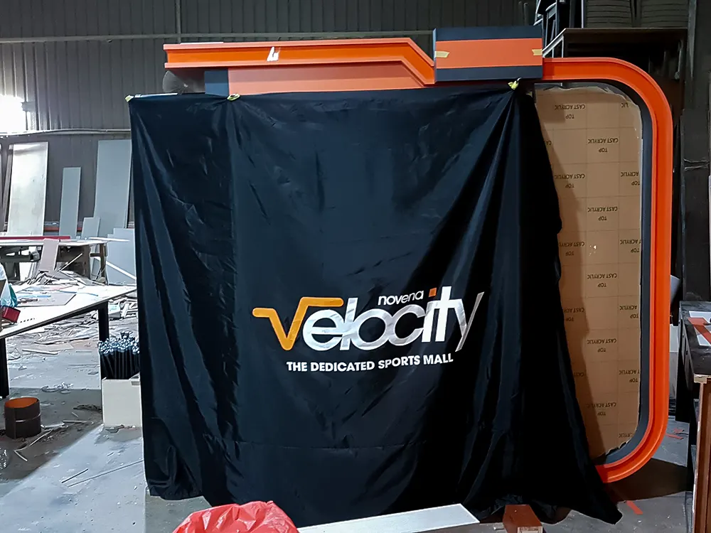 <span  class="uc_style_uc_tiles_grid_image_elementor_uc_items_attribute_title" style="color:#ffffff;">velocity-015</span>