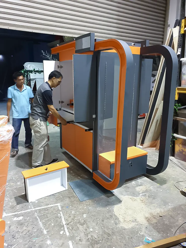 <span  class="uc_style_uc_tiles_grid_image_elementor_uc_items_attribute_title" style="color:#ffffff;">velocity-018</span>