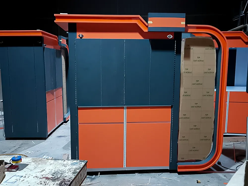 <span  class="uc_style_uc_tiles_grid_image_elementor_uc_items_attribute_title" style="color:#ffffff;">velocity-019</span>