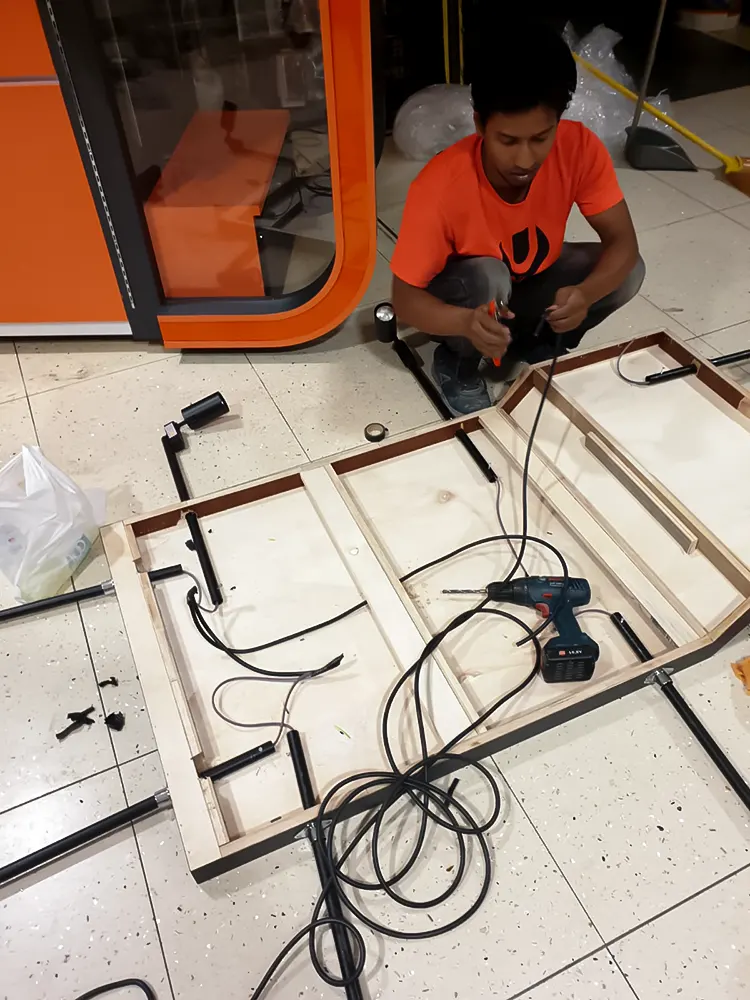 <span  class="uc_style_uc_tiles_grid_image_elementor_uc_items_attribute_title" style="color:#ffffff;">velocity-023</span>