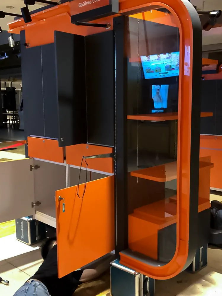 <span  class="uc_style_uc_tiles_grid_image_elementor_uc_items_attribute_title" style="color:#ffffff;">velocity-037</span>